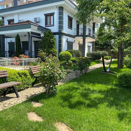 Village Otantik Park - Havuzlu Muestakil Vip Villa